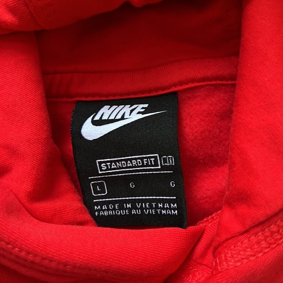 Nike Sportswear Club Fleece Older Kids' Red Pullover Hoodie - Picture 7 of 11